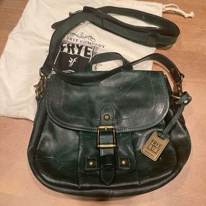 FRYE PARKER CROSSBODY NWOT green leather